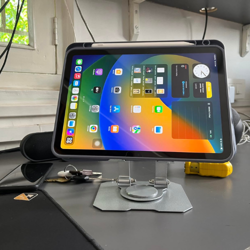 Soporte de Tablet Giratorio: Comodidad y Estilo al Alcance de tu Mano